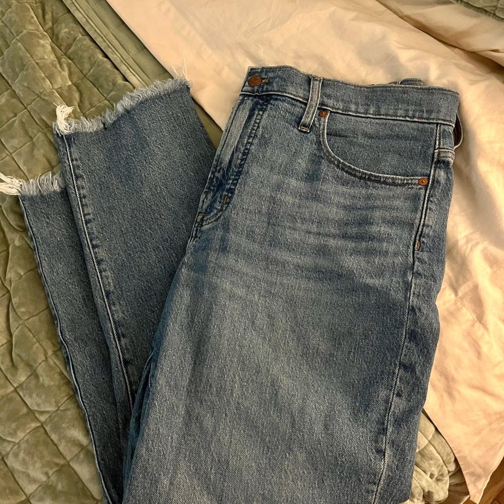 Madewell High Rise Frayed Hem Jeans - Blue. Vintage Perfect Jeans.